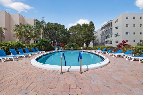 402-6731 Cypress Rd, Plantation, FL, 33317-3046 | Card Image