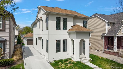 1307 Humphrey Ave, Birmingham, MI, 48009-7184 | Card Image
