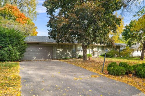 8930 N Minnehaha Cir, Saint Louis Park, MN, 55426-3729 | Card Image