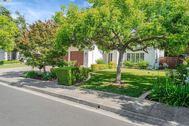 1189 Riesling Cir, House other with 4 bedrooms, 3 bathrooms and 3 parking in Livermore CA | Image 4