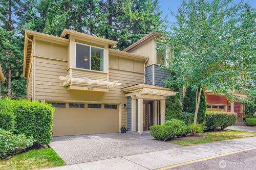 9064 177th Pl Ne, Redmond, WA, 98052-4496 | Card Image
