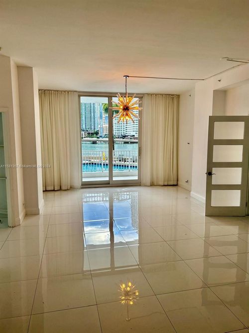 apt-202-701 Brickell Key Blvd, Miami, FL, 33131-2675 | Card Image