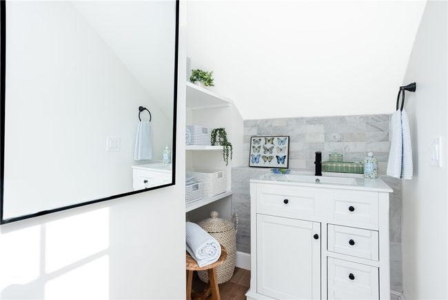 4 Gladding Ct, Home with 3 bedrooms, 1 bathrooms and 3 parking in Newport RI | Image 30