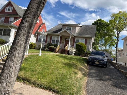 305 Penfield Pl, Dunellen, NJ, 08812-1628 | Card Image