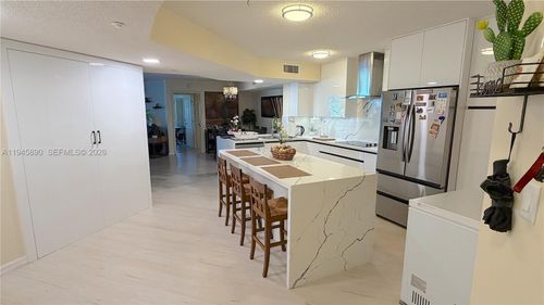 apt-f207-9539 Weldon Cir, Tamarac, FL, 33321-0832 | Card Image