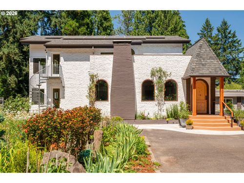 5017 Se Aldercrest Rd, Milwaukie, OR, 97222-4756 | Card Image