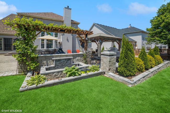 885 Tipperary St, House other with 4 bedrooms, 4 bathrooms and 3 parking in Gilberts IL | Image 31