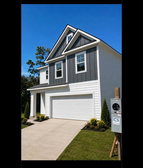 4001 Gaskill Dr, Smyrna, TN, 37167-3685 | Card Image