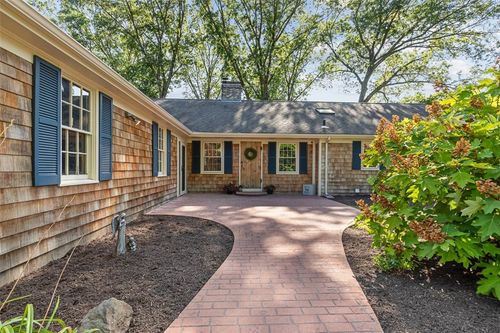 15 Birchwood Dr, Cumberland, RI, 02864-1627 | Card Image