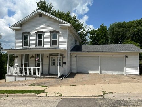302 N Carroll St, MOUNT CARROLL, IL, 61053-1006 | Card Image