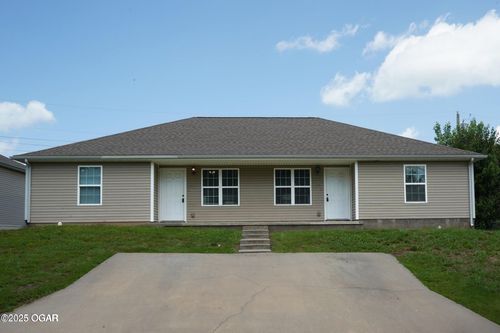 1345 Robin Ln, Carthage, MO, 64836-3947 | Card Image