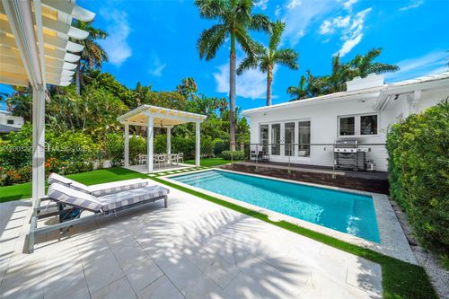 330 E San Marino Dr, Miami Beach, FL, 33139-1108 | Card Image