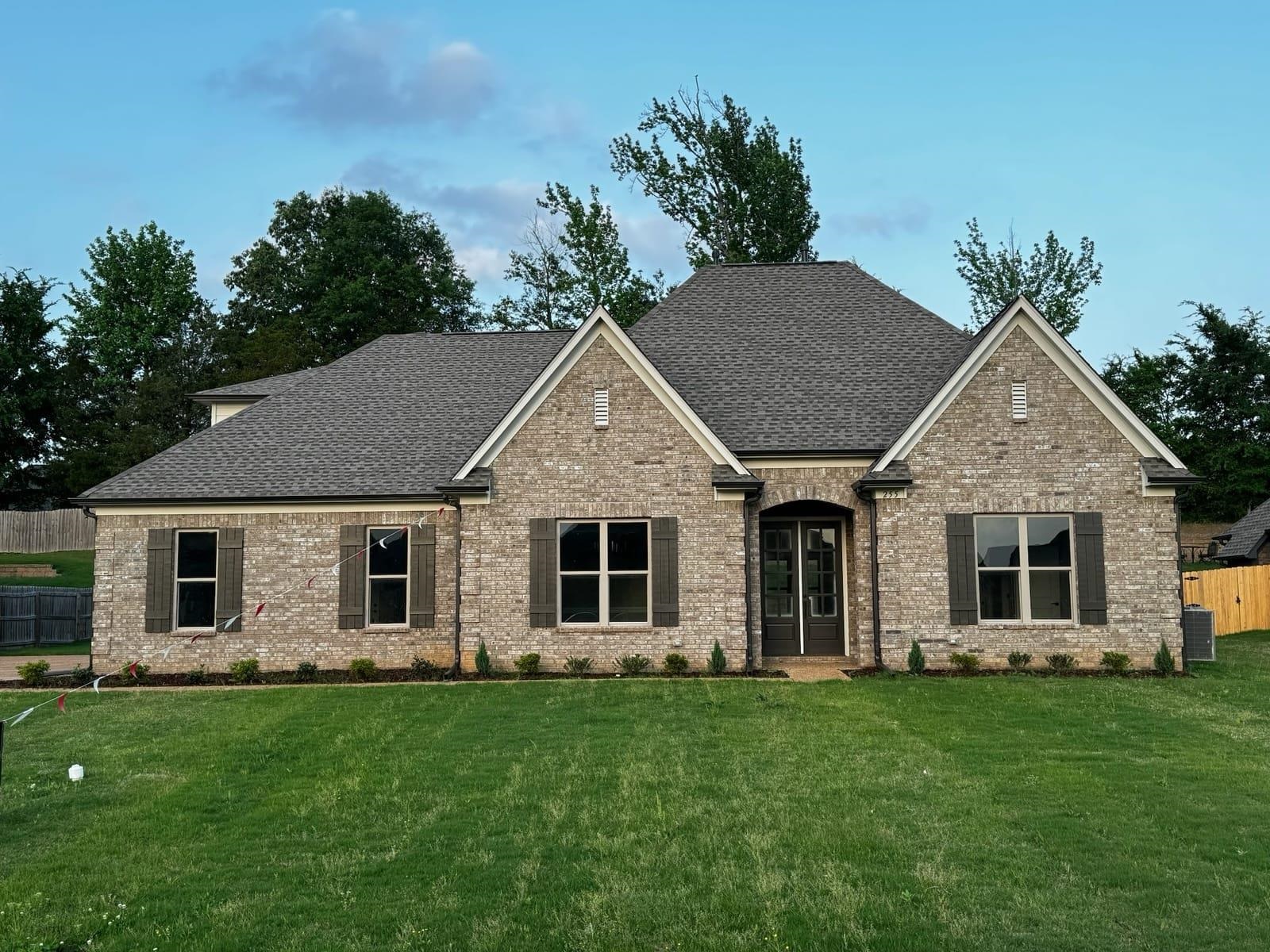Burton Place Dr, Oakland, TN 38060