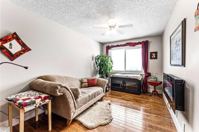 718 Queenston Terrace Se, Home with 2 bedrooms, 1 bathrooms and 2 parking in Calgary AB | Image 14