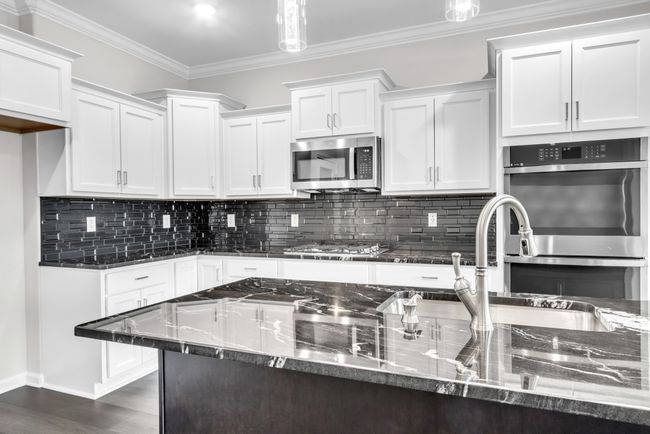 EXAMPLE>>>Cooktop & Soft Close Cabinet Drawers & Doors! | Image 5