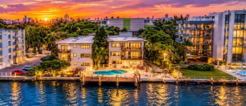 12a-7845 Ne Bayshore Ct, Miami, FL, 33138-6322 | Card Image