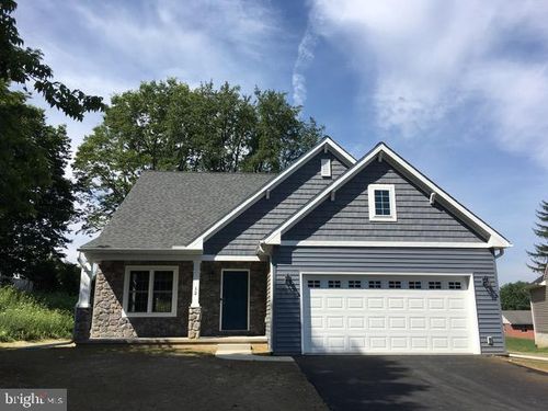 326 W Fritz Ave, QUARRYVILLE, PA, 17566-1312 | Card Image