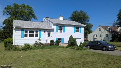 69 Clinton Rd, Fairfield, NJ, 07004-2912 | Card Image