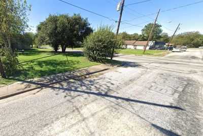 1004 S Navarro Street, Home with 0 bedrooms, 0 bathrooms and null parking in Victoria TX | Image 2