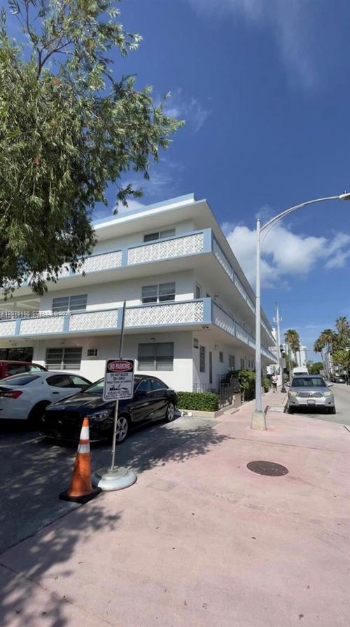 11-640 Pennsylvania Avenue, Miami Beach, FL, 33139 | Card Image