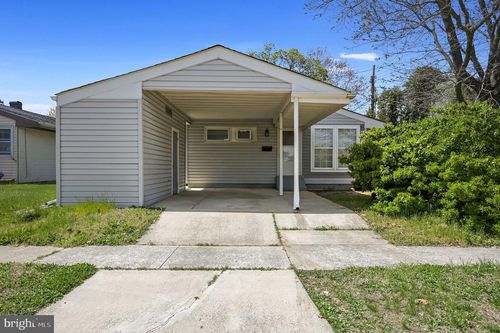 814 New Castle Ave, DOVER, DE, 19901-3744 | Card Image