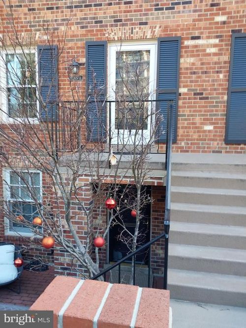 3265 Sutton Pl Nw, WASHINGTON, DC, 20016-7537 | Card Image