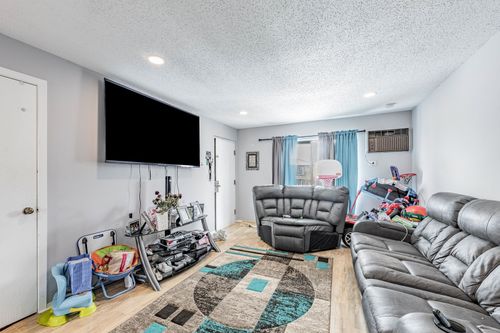 apt-5e-342 Klein Creek Ct, Carol Stream, IL, 60188-1399 | Card Image