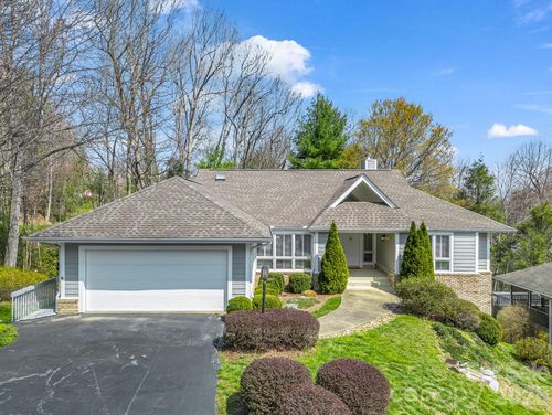 111 Broadmoor Dr, Flat Rock, NC, 28731-9570 | Card Image