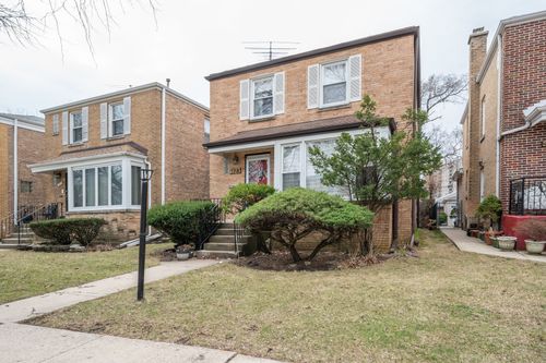 3123 W Chase Ave, CHICAGO, IL, 60645-1125 | Card Image