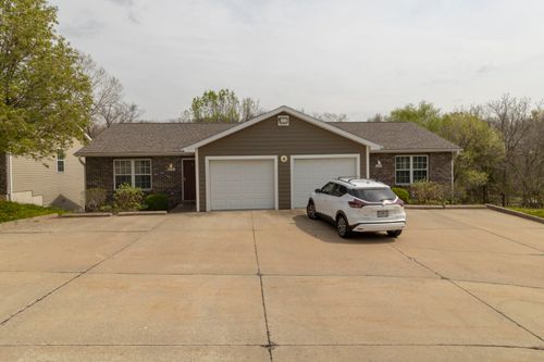 3328 E St Charles Rd, COLUMBIA, MO, 65201 | Card Image