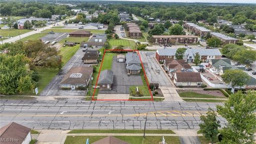 5374 Oberlin Ave, Lorain, OH, 44053-3451 | Card Image