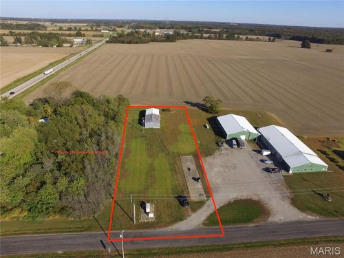 000 Medlin Rd, Centralia, IL, 62801 | Card Image