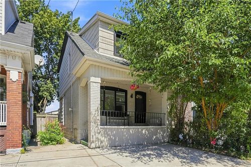 463 Dunsmure Rd, Hamilton, ON, L8L1X4 | Card Image