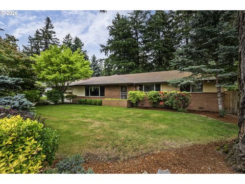 916 Ne 111th Ave, Portland, OR, 97220 | Card Image