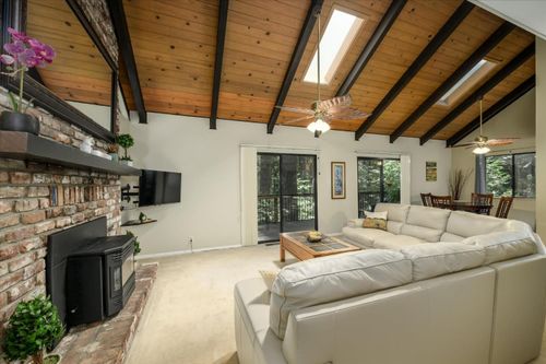 6801 Onyx Trl, Pollock Pines, CA, 95726-9249 | Card Image