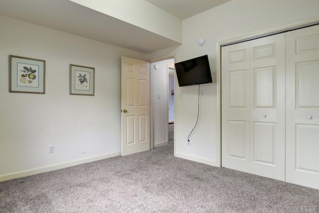 UNIT-5 - 1103 Mariners Way, Condo with 2 bedrooms, 2 bathrooms and null parking in Huddleston VA | Image 28