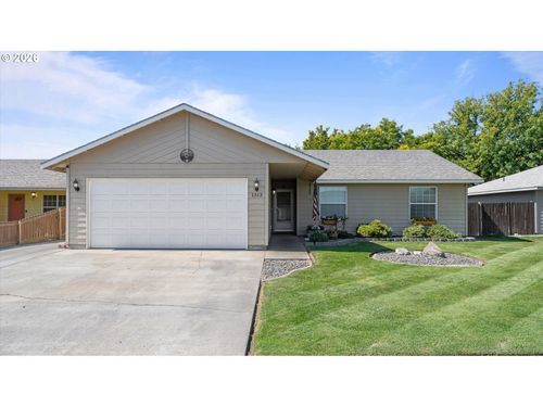 1313 Sw Riverhill Dr, Hermiston, OR, 97838-9501 | Card Image