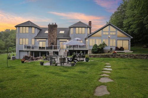 10 Mountain Brook Rd, Cornwall, NY, 12518-1809 | Card Image