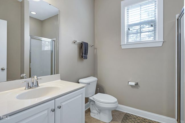 1st Floor Bath | Image 26