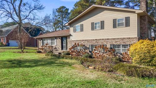 1201 Elm Cir, Albertville, AL, 35950-2747 | Card Image