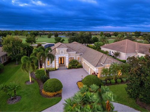 15207 Camargo Pl, LAKEWOOD RANCH, FL, 34202-5692 | Card Image