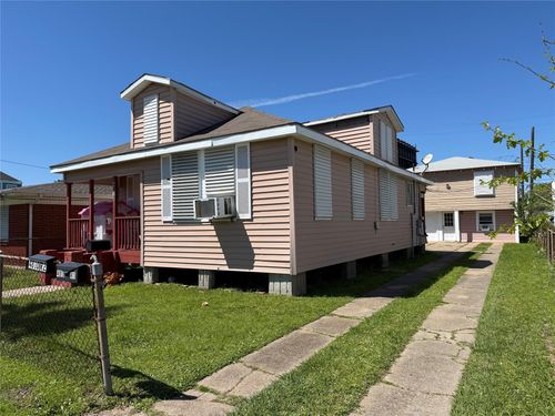 4810 Avenue K, Galveston, TX, 77551-4533 | Card Image