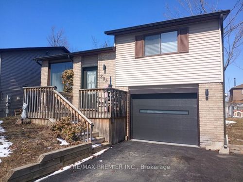 203 Burns Cir, Barrie, ON, L4N6A5 | Card Image