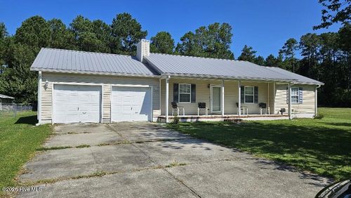 713 Mill Creek Rd, Newport, NC, 28570-8732 | Card Image