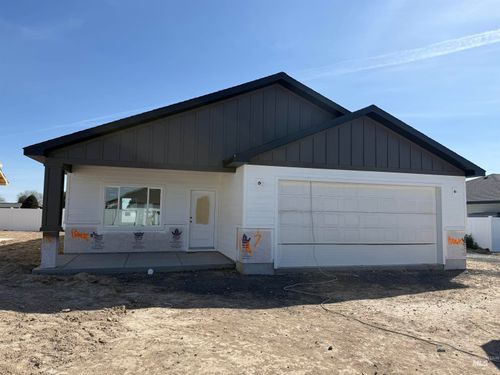 1317 18th Ave E, Jerome, ID, 83338-1575 | Card Image