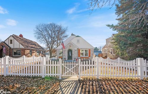 1215 College Blvd, Harlan, IA, 51537-2027 | Card Image