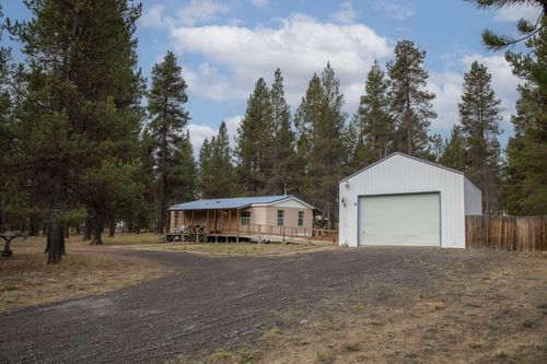 52885 Meadow Ln, La Pine, OR, 97739-9461 | Card Image
