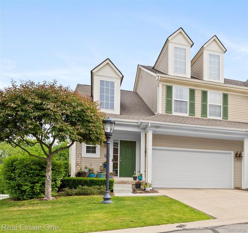 731 E Bluff Ct, Rochester Hills, MI, 48307-6080 | Card Image