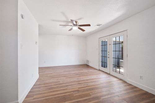 b-2217 Mission Hill Dr, Austin, TX, 78741-7187 | Card Image