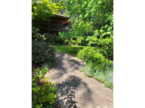 1346 Fisher Rd, Roseburg, OR, 97471-8207 | Card Image